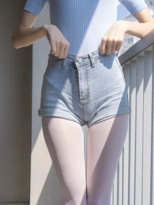 《媛媛-001》｜森萝财团 · 59张写真、1 个视频