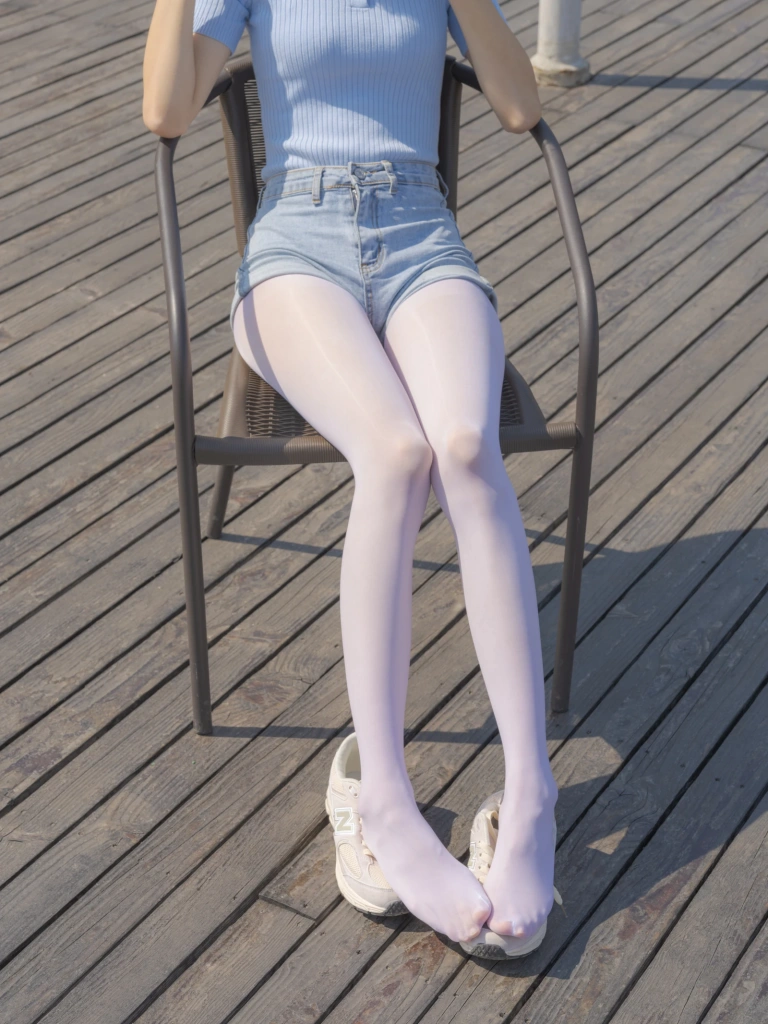《媛媛-001》｜森萝财团 · 59张写真、1 个视频