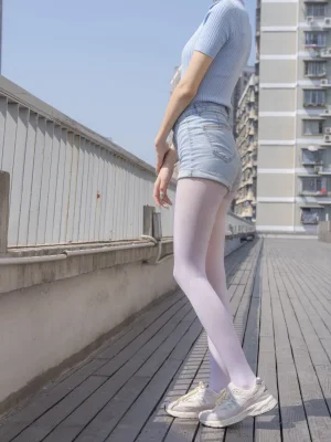 《媛媛-001》｜森萝财团 · 59张写真、1 个视频