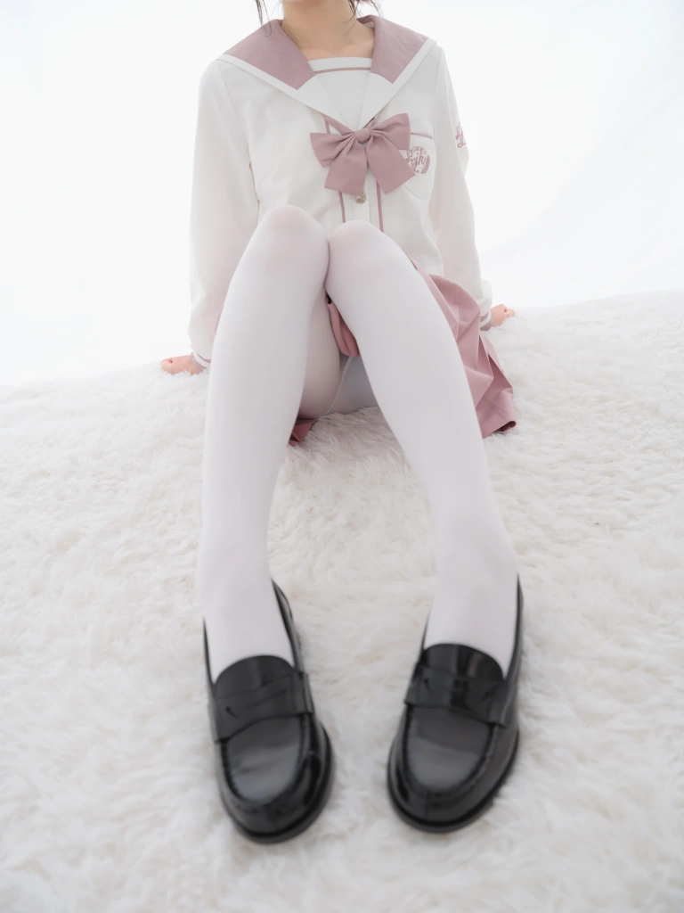 《内部006 白丝jk》｜紧急企划 · 84张写真、1 个视频