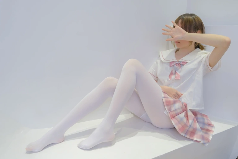 《微风-03》｜森萝财团 · 109张写真、1 个视频