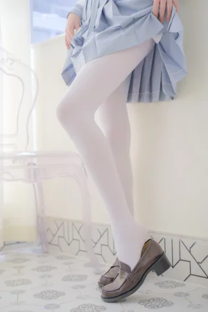《微风-04》｜森萝财团 · 102张写真、1 个视频