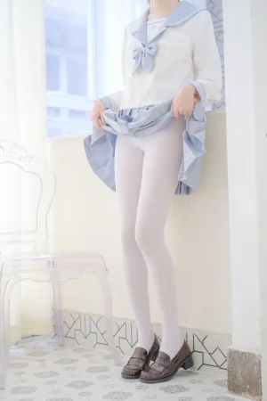 《微风-04》｜森萝财团 · 102张写真、1 个视频