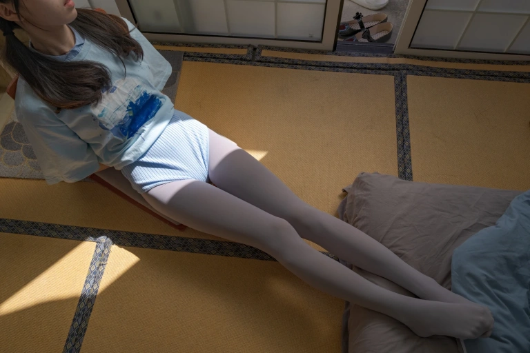 《雏菊-04》｜森萝财团 · 164张写真、1 个视频