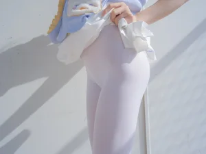 《春雪-07E 4K》｜森萝财团 · 115张写真、1 个视频