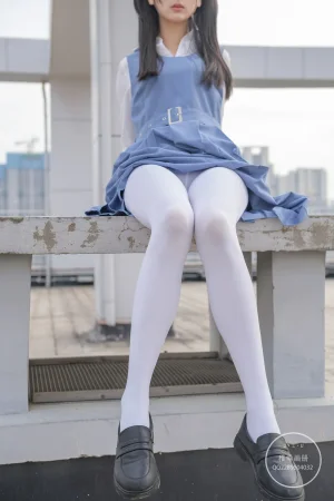 《稚乖画册 晴空-02》｜稚乖画册 晴空-08 夜夜 · 79张写真、1 个视频