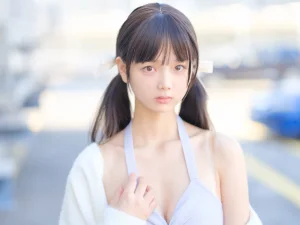 《稚乖画册 晴空-05 夜夜 天台停车场肉丝Lolita》｜稚乖画册 晴空-08 夜夜 · 83张写真、1 个视频