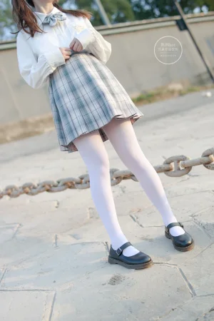 《有料-12》｜森萝财团 · 80张写真