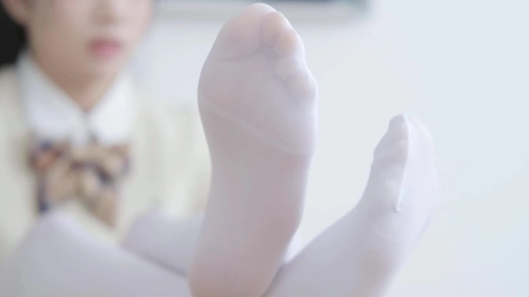 《有料-13》｜森萝财团 · 张写真、1 个视频