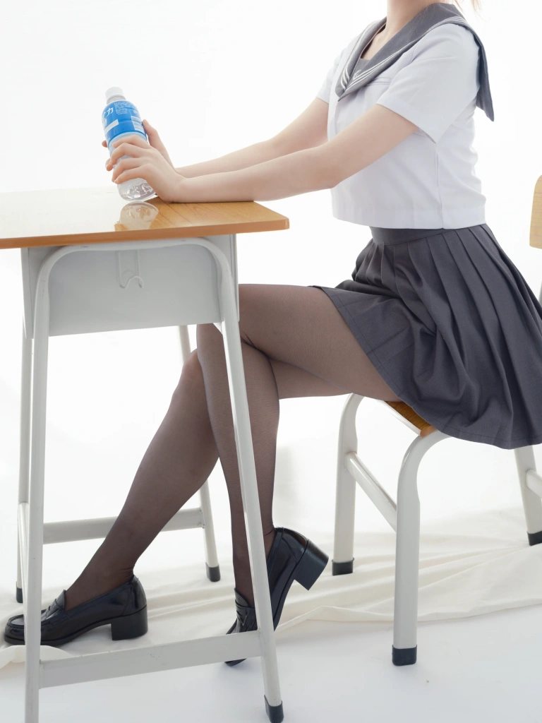 《元旦图》｜紧急企划 · 28张写真
