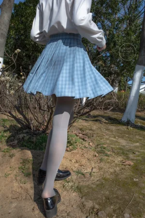 《有料-30》｜森萝财团 · 100张写真