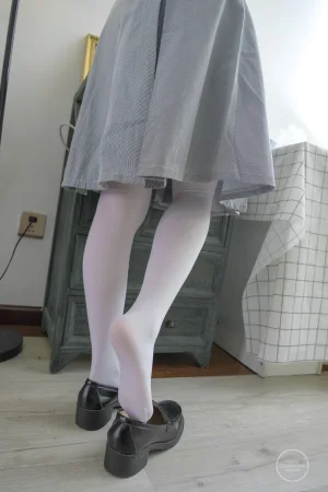 《有料-43》｜森萝财团 · 145张写真、1 个视频
