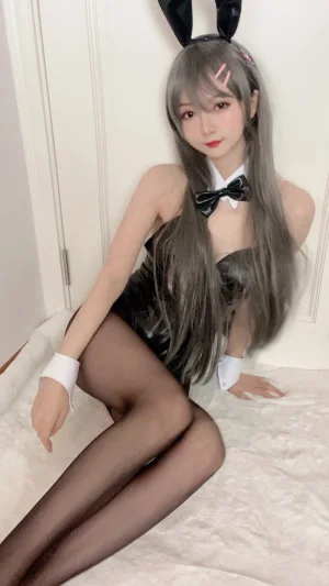 《樱岛麻衣》｜51酱 · 40张写真、1 个视频