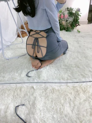 《吉他妹妹自拍》｜51酱 · 25张写真、3 个视频