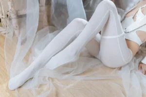 《碧蓝航线·恶毒》｜51酱 · 24张写真