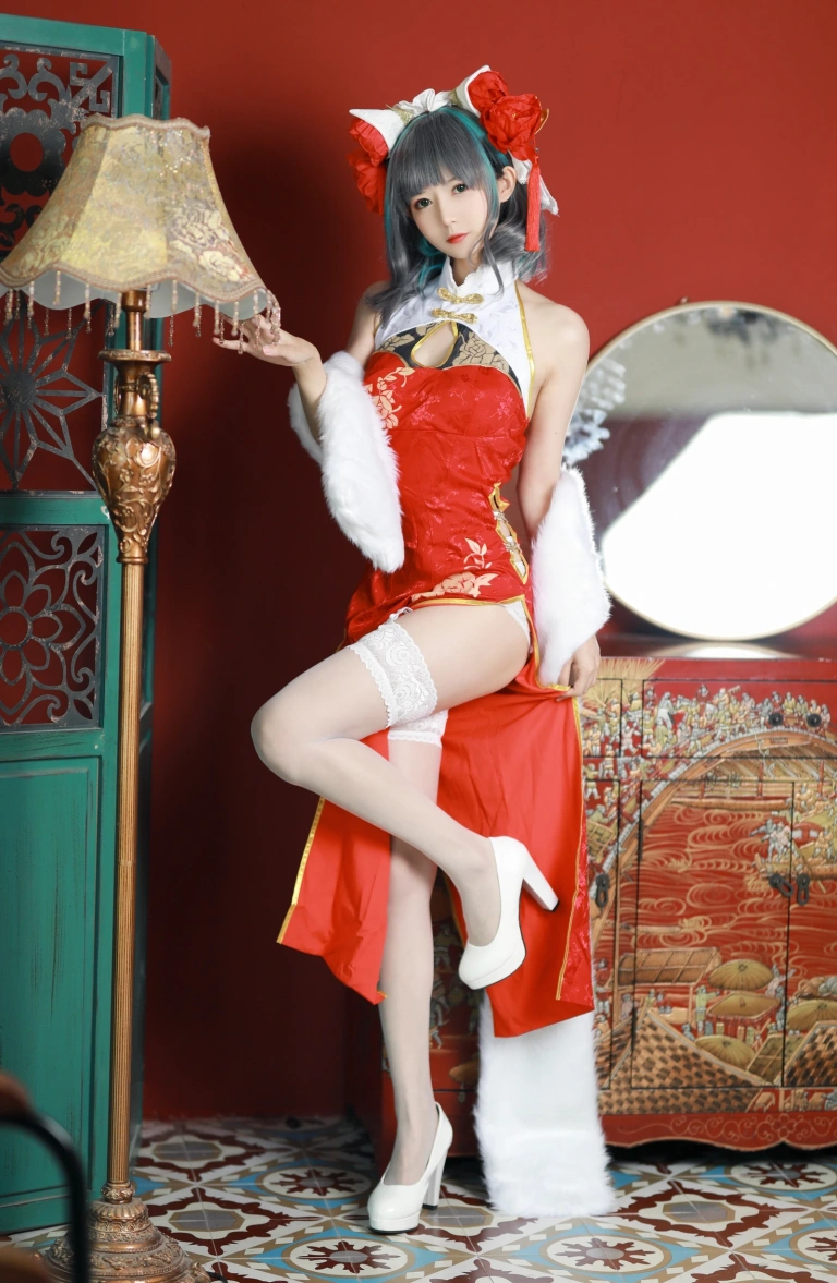 《碧蓝航线 柴郡新春旗袍》｜51酱 · 12张写真
