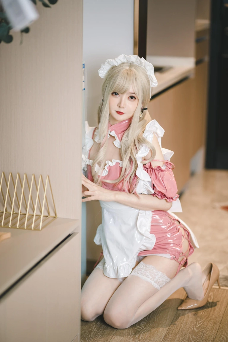 《可爱女仆》｜51酱 · 12张写真