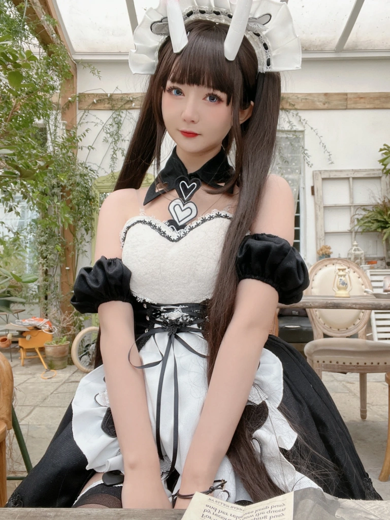 《2023年02月真爱粉》｜51酱 · 68张写真、6 个视频