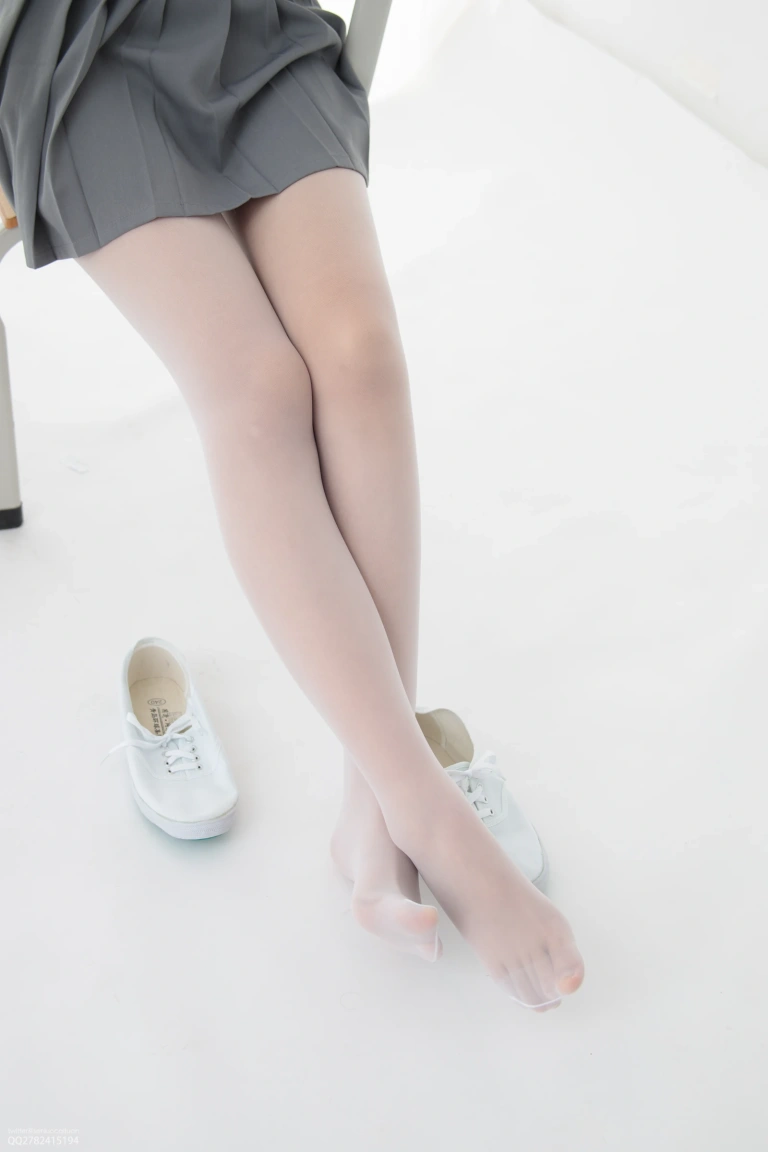 《JKFUN-048 《白丝网鞋合辑》 13D白丝 默陌+芝士 芝士》｜森萝财团 · 56张写真、1 个视频