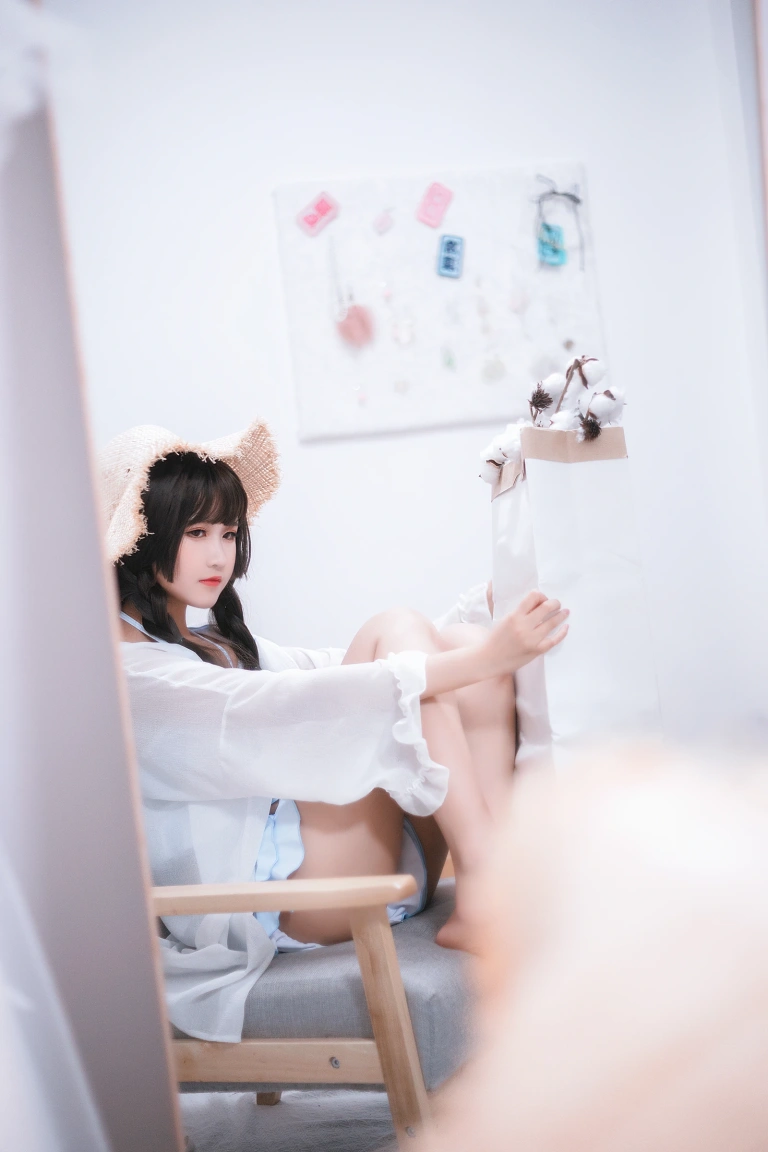 《房间里的夏天》｜三度_69 · 42张写真