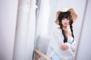 《房间里的夏天》｜三度_69 · 42张写真