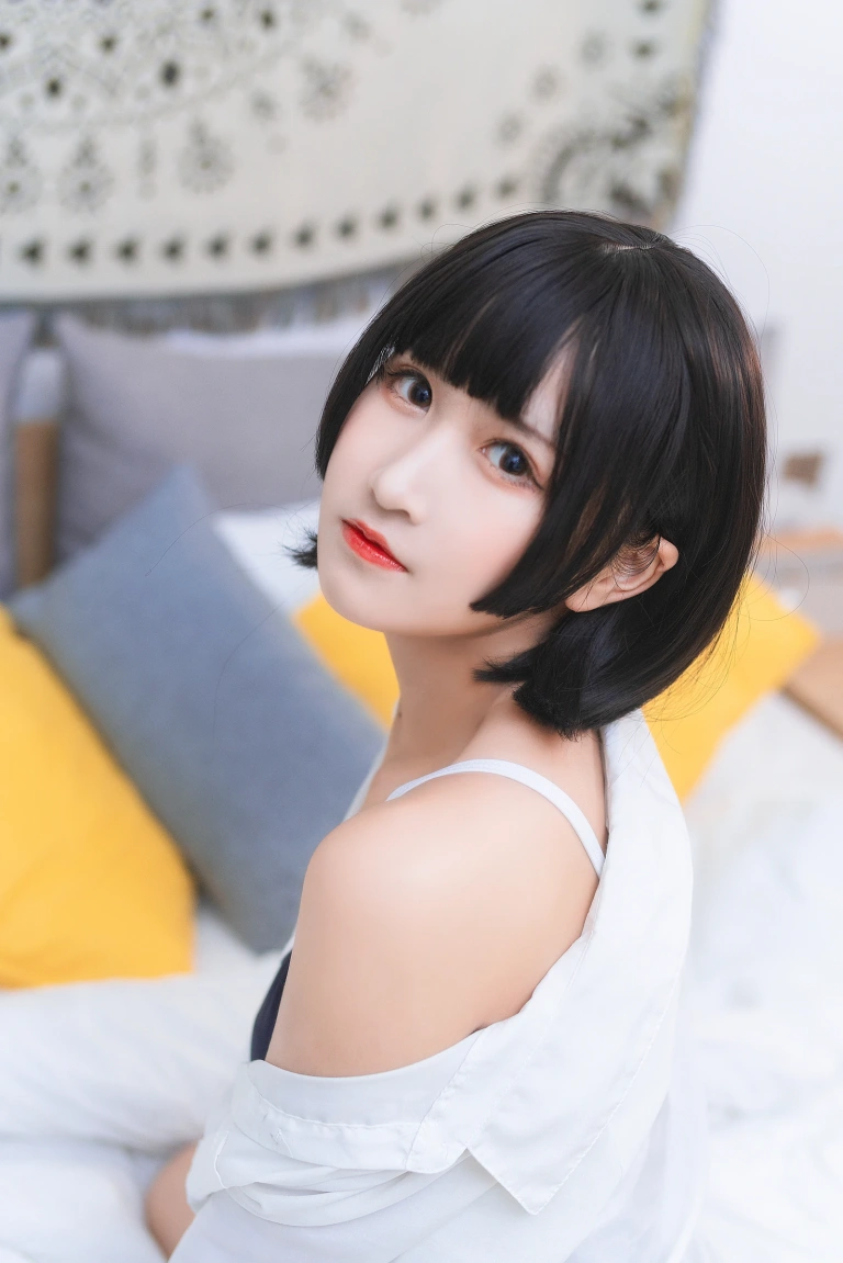 《衬衫日常》｜三度_69 · 22张写真