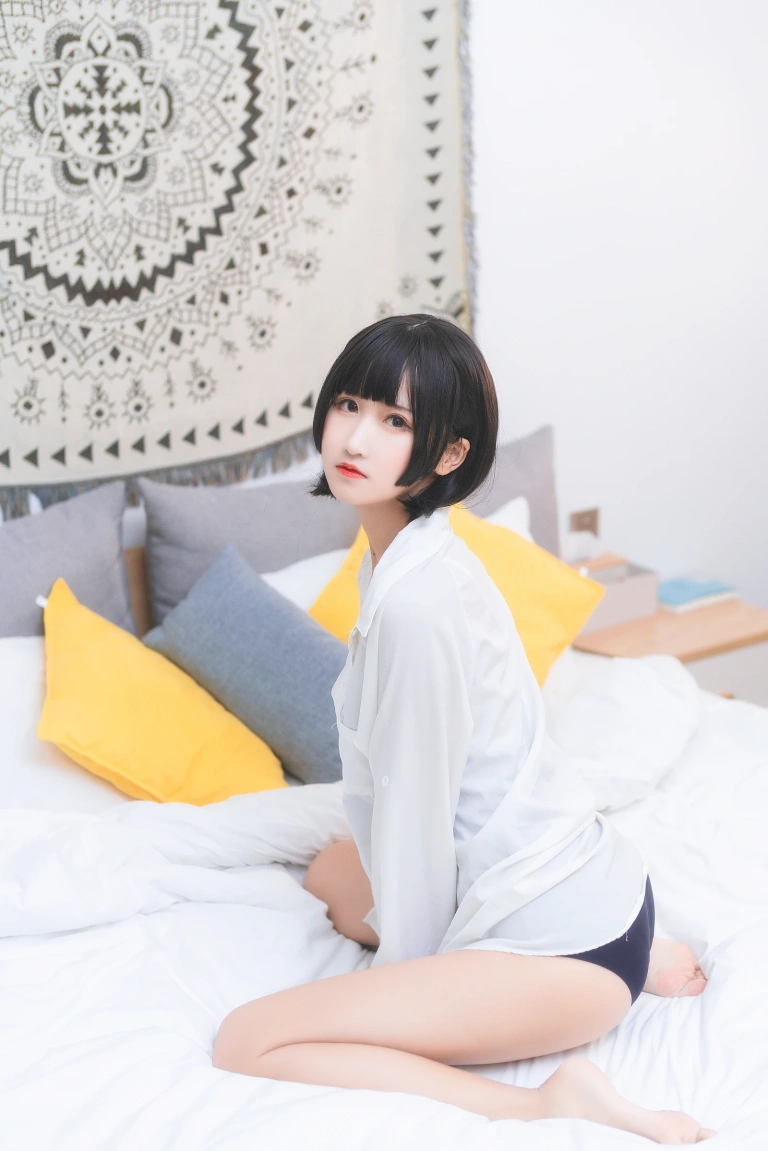 《衬衫日常》｜三度_69 · 22张写真