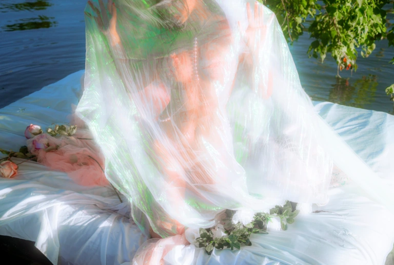 《水边的阿狄丽娜》｜三度_69 · 32张写真