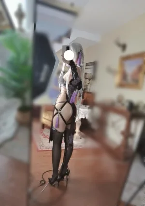 《紫色旗袍》｜三度_69 · 37张写真、3 个视频