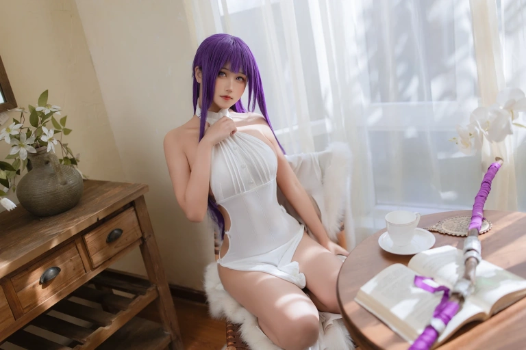 《菲伦》｜三度_69 · 80张写真、2 个视频