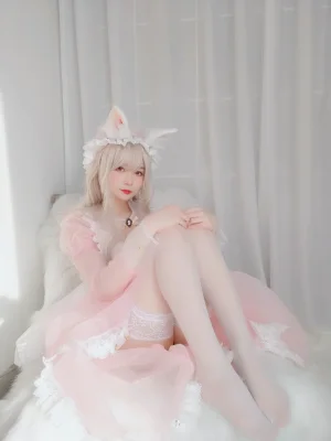 《女仆小兔子》｜白银81 · 85张写真、3 个视频