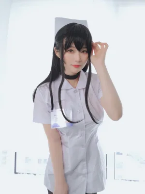 《长发小护士》｜白银81 · 66张写真、3 个视频