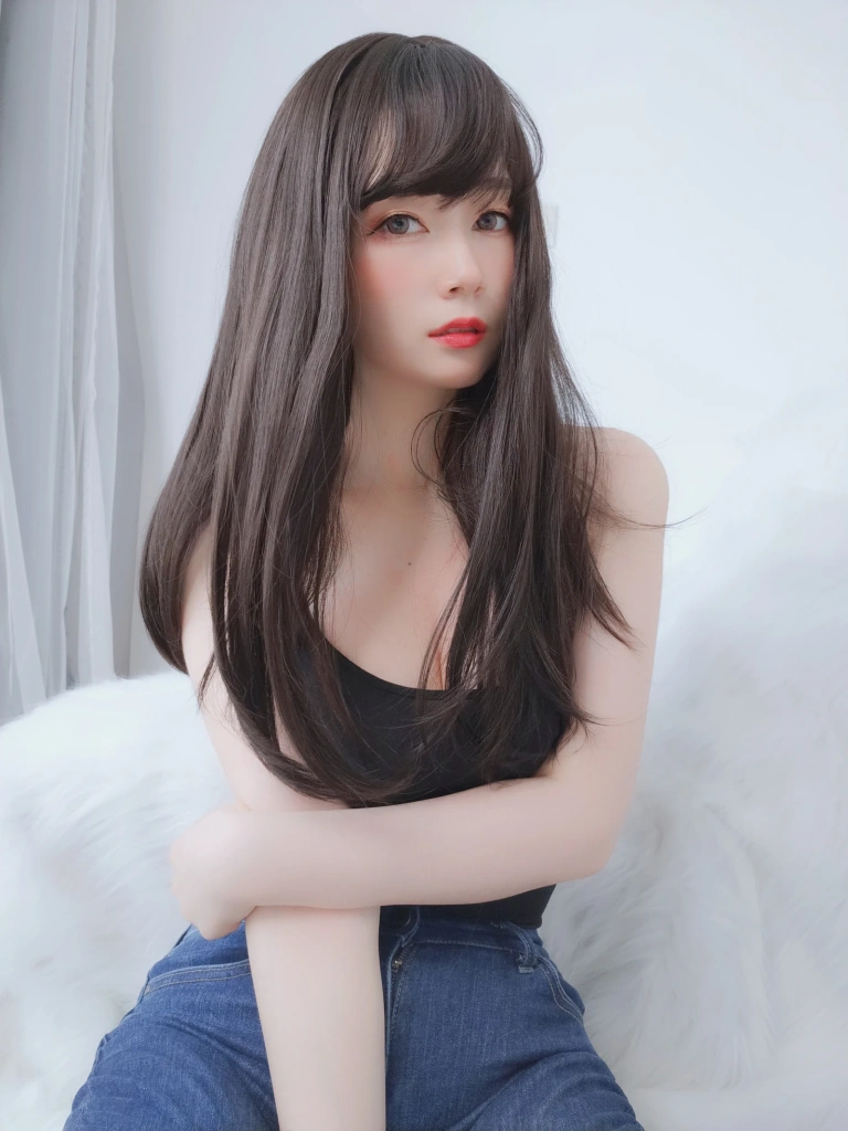 《露背上衣》｜白银81 · 63张写真、1 个视频