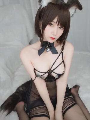 《折耳狗》｜白银81 · 107张写真、4 个视频