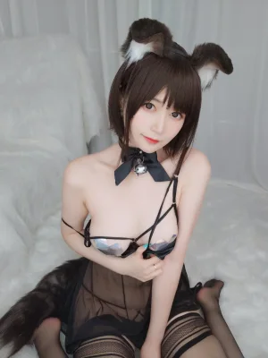 《折耳狗》｜白银81 · 107张写真、4 个视频