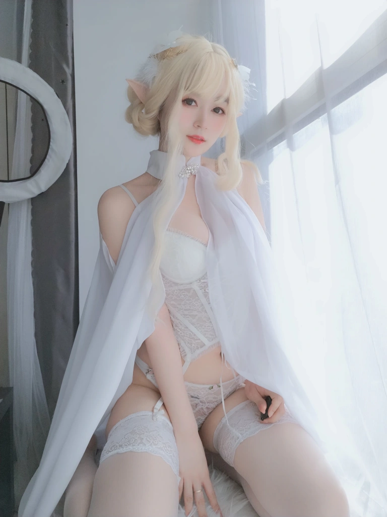 《自撮り Vol.45 小白羊》｜白银81 · 141张写真、8 个视频