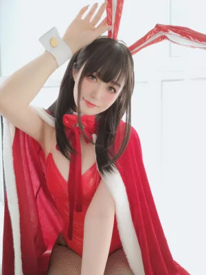 《自撮り Vol.50 圣诞兔女郎》｜白银81 · 97张写真、6 个视频