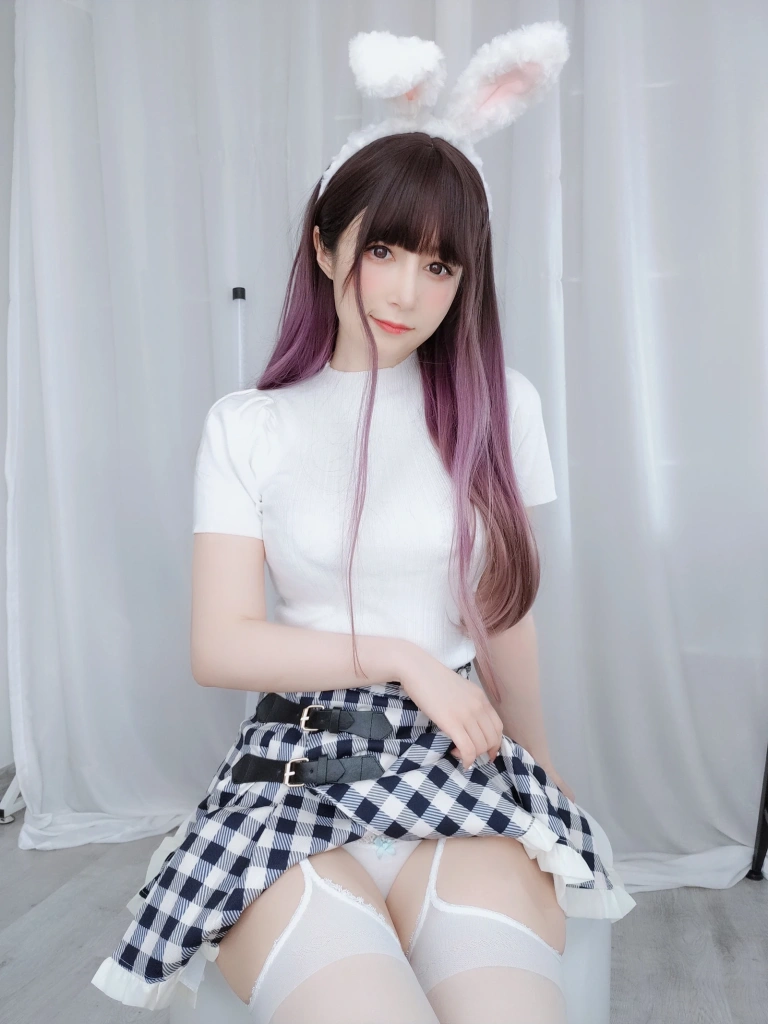 《自撮り Vol.60（動画入り）可爱兔子》｜白银81 · 169张写真、7 个视频