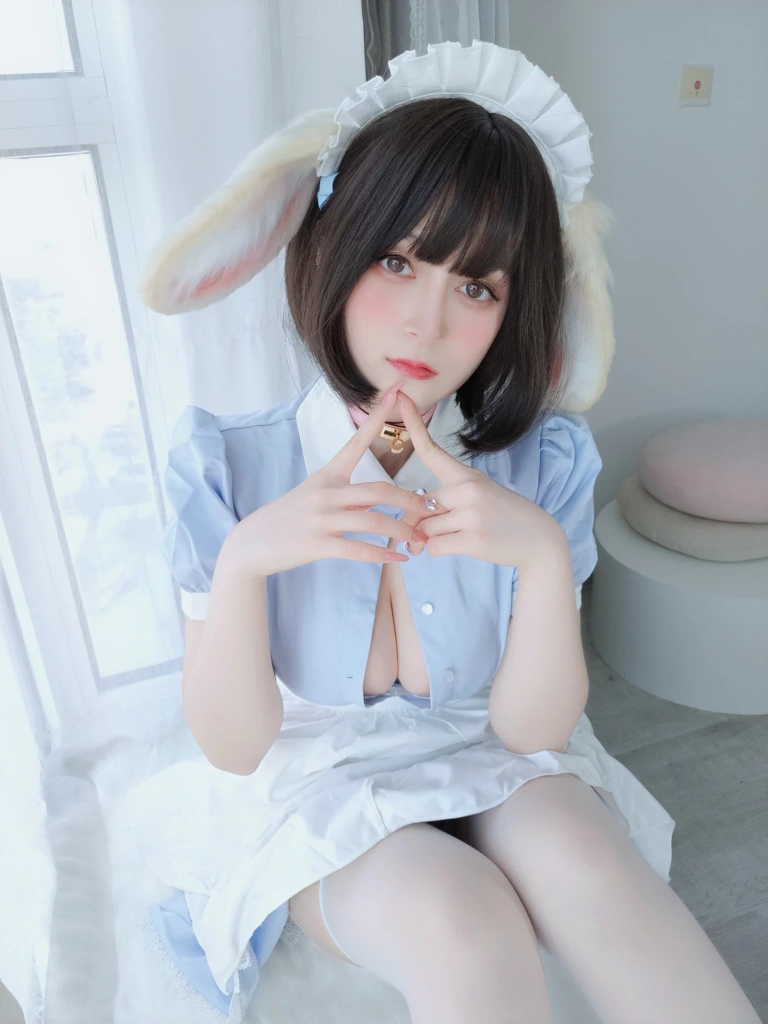 《兔耳女仆》｜白银81 · 111张写真、3 个视频