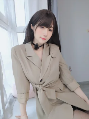 《Fantia 2023年03月会员合集（24期）》｜白银81 · 285张写真、5 个视频