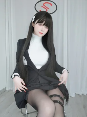 《Fantia 2023年12月会员合集（23期）》｜白银81 · 333张写真、5 个视频