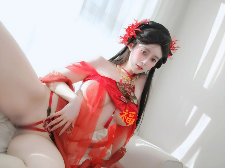 《Fantia 2025年05月会员合集》｜白银81 · 100张写真、7 个视频