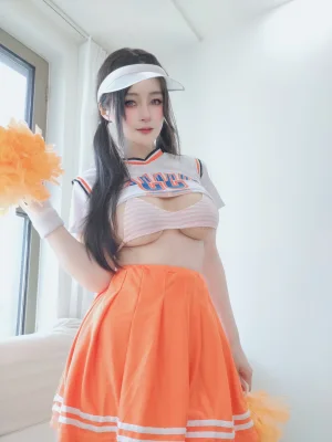 《自摄Vol.94 啦啦队》｜白银81 · 106张写真、4 个视频