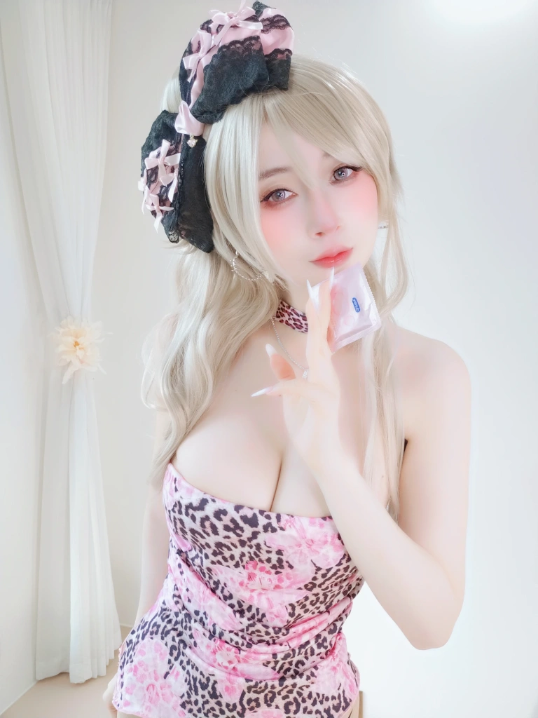 《自撮り Vol.101》｜白银81 · 59张写真、8 个视频