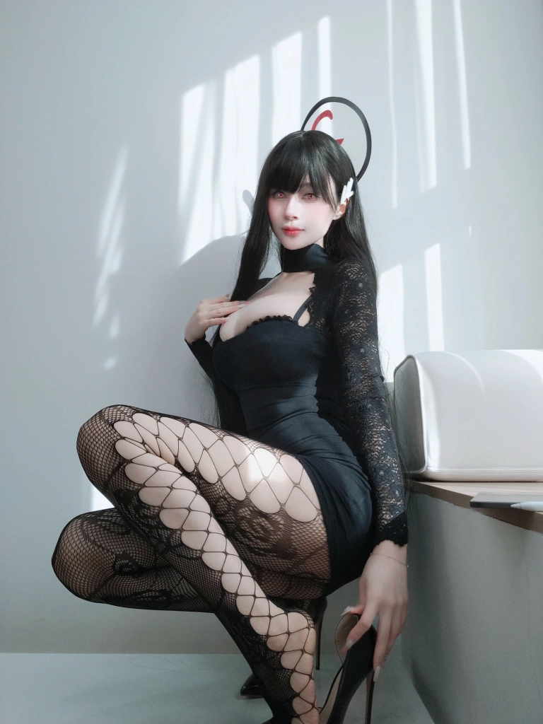 《自撮り Vol.104》｜白银81 · 117张写真、9 个视频