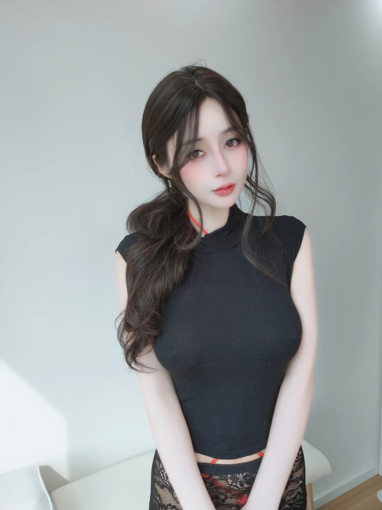 《Fantia 2025年11月会员合集》｜白银81 · 124张写真、3 个视频