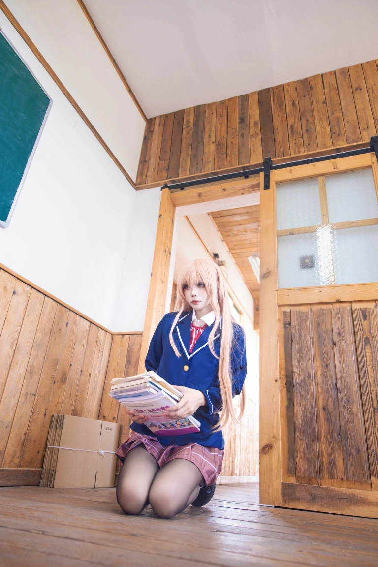 《邻家天使 椎名真昼》｜艾西Aiwest · 40张写真