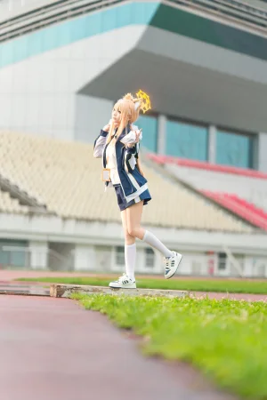 《碧蓝档案 伊落玛丽 体操服》｜艾西Aiwest · 44张写真
