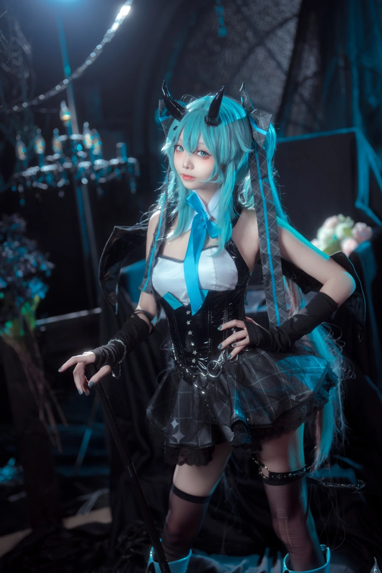 《初音小恶魔》｜艾西Aiwest · 26张写真