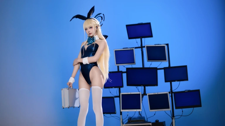 《小时兔女郎》｜艾西Aiwest · 34张写真
